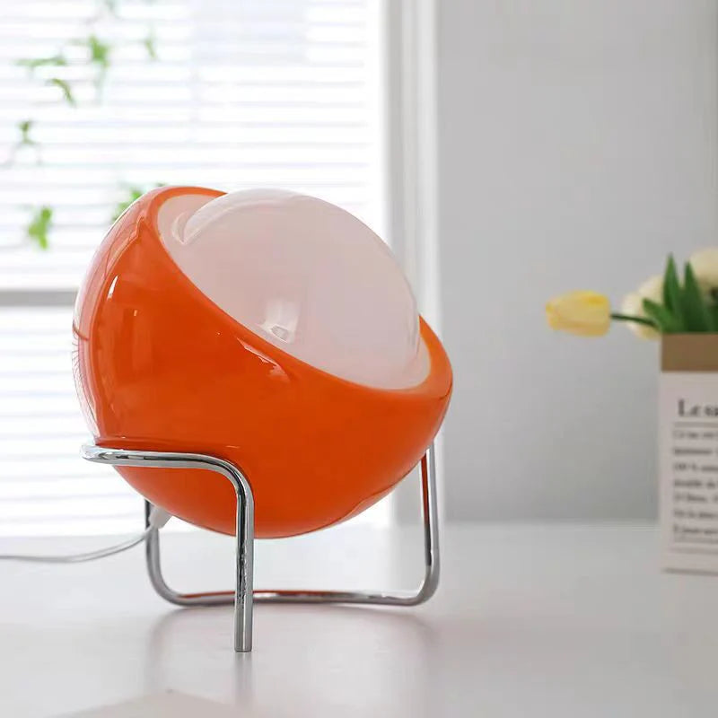 Bauhaus_Yolk_Table_Lamp_8