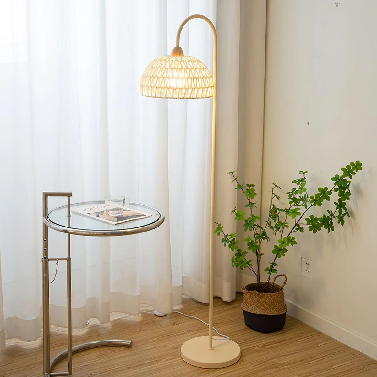 Beige Rattan Floor Lamp 72