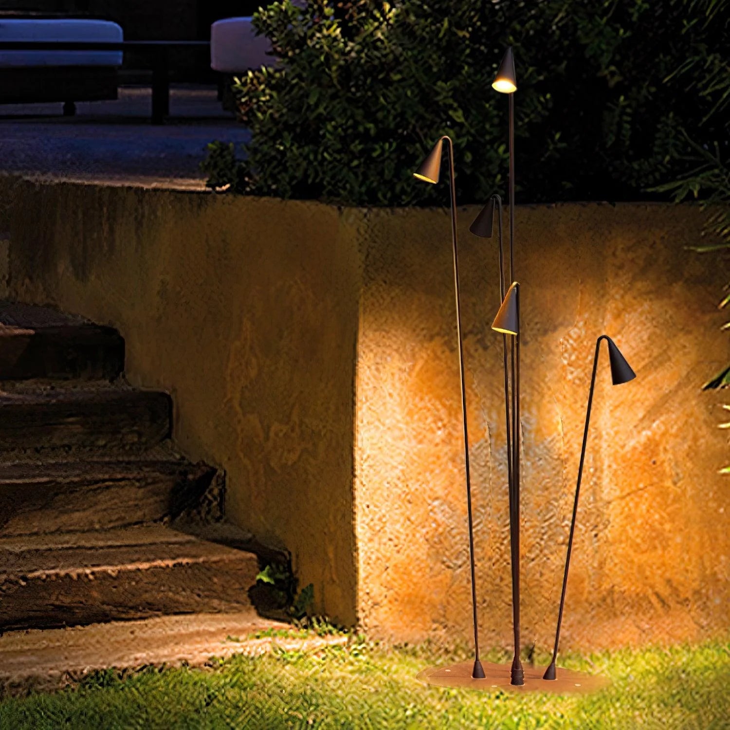 Bellflower_Outdoor_Floor_Lamp_8