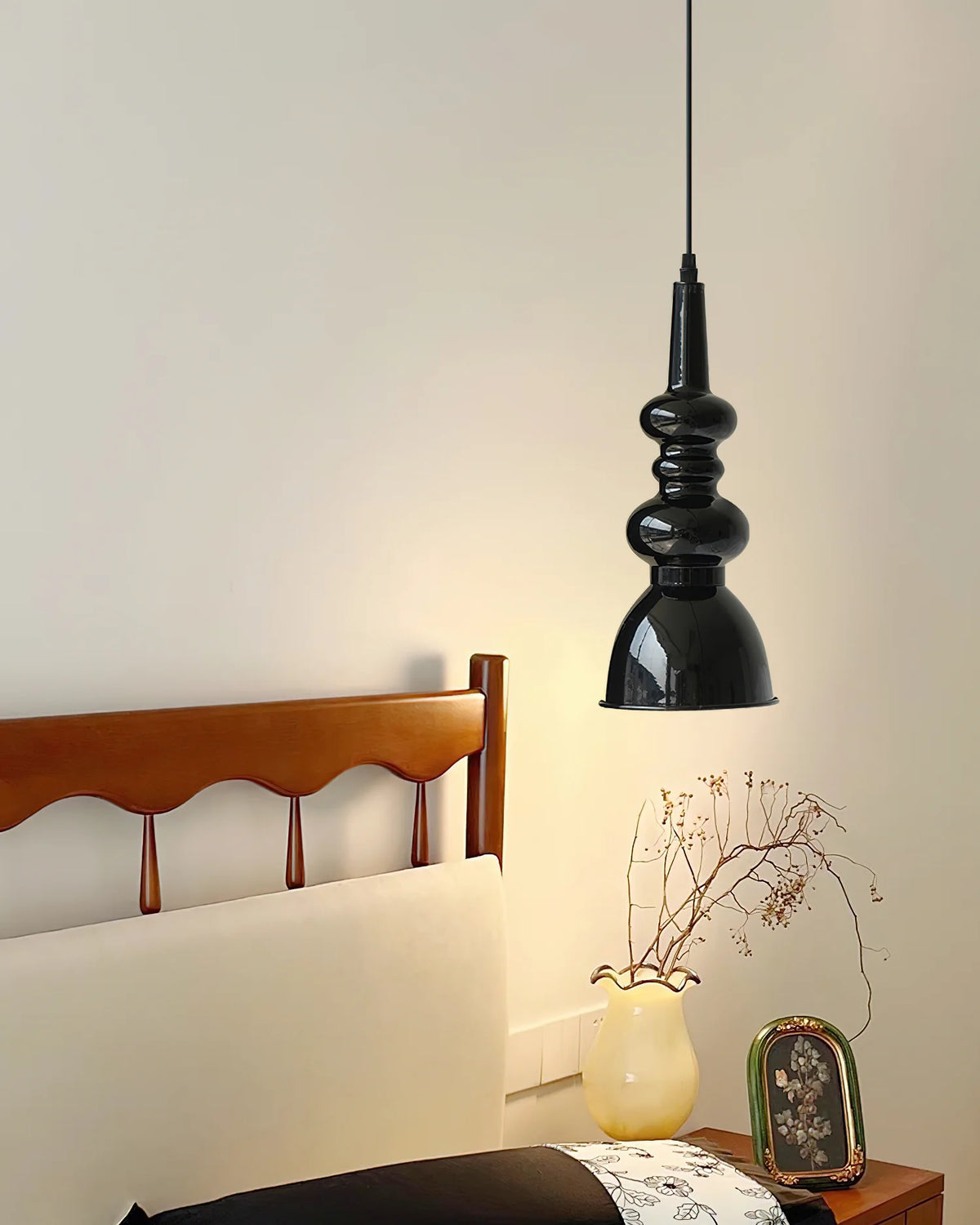 Black_Gourd_Pendant_Light_3