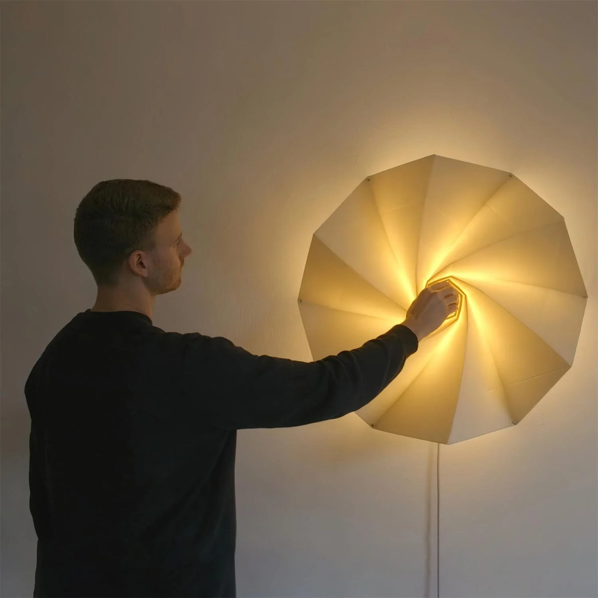 Bloom_Wall_Lamp_5