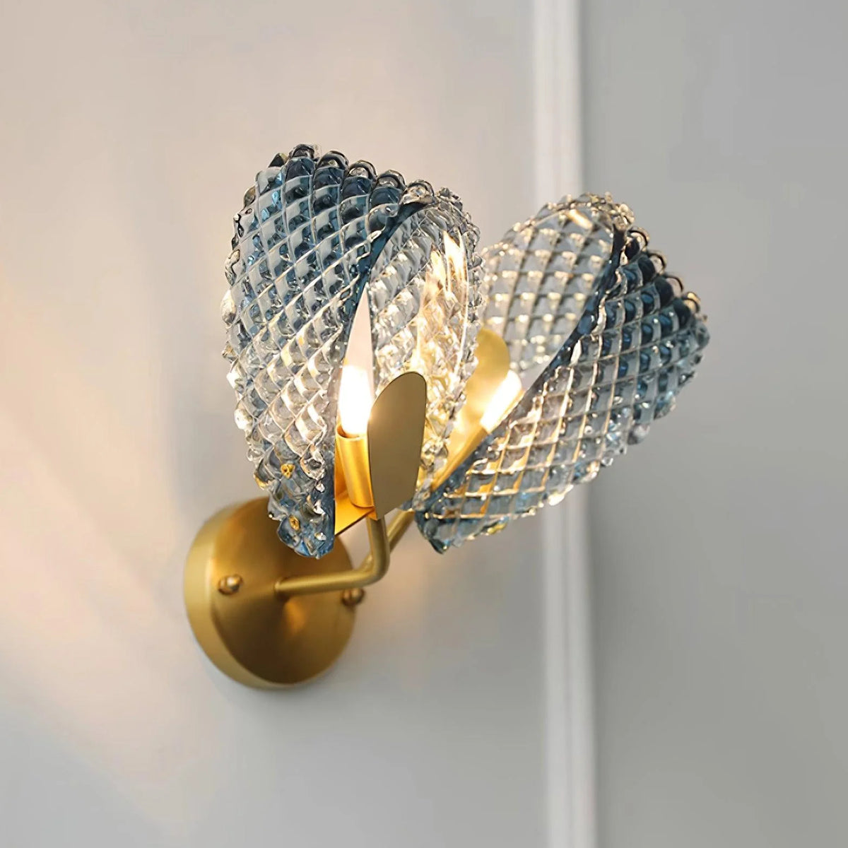 Blue_Ribbon_Wall_Lamp_19