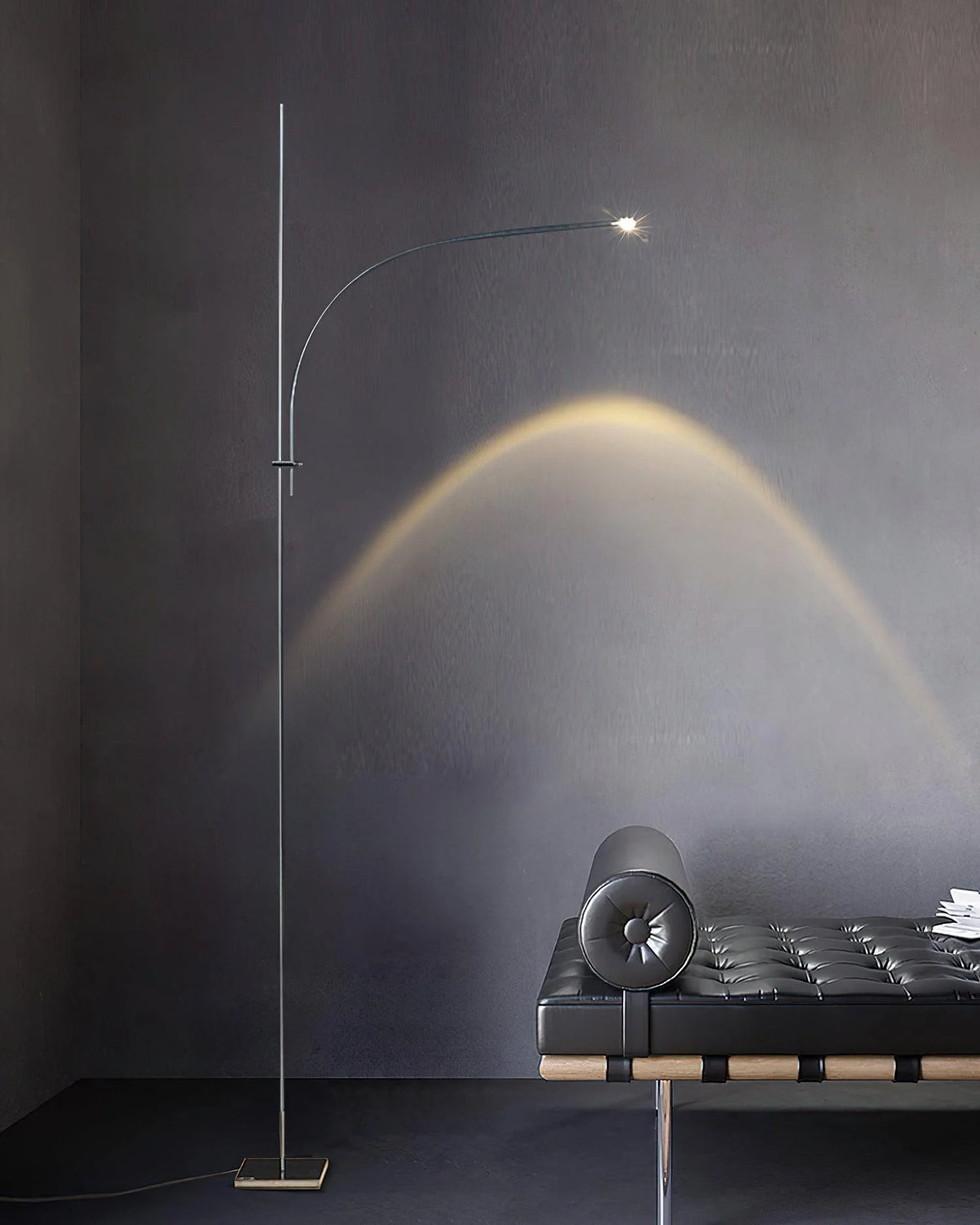 Body_Graceful_Floor_Lamp_5