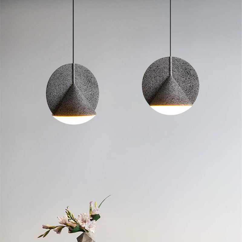 Bones_Resin_Pendant_Lamp_12