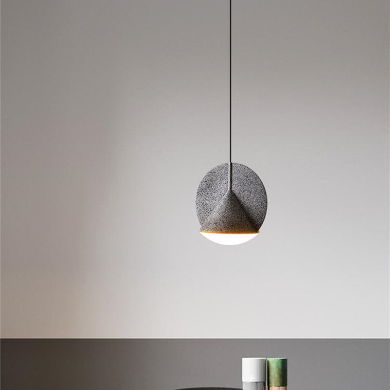 Bones_Resin_Pendant_Lamp_5