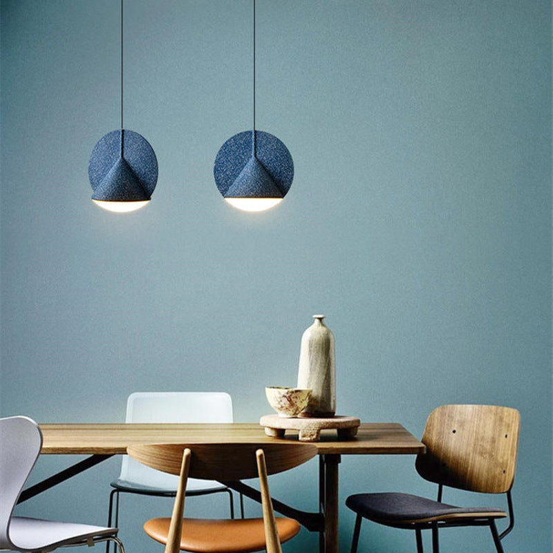 Bones_Resin_Pendant_Lamp_7