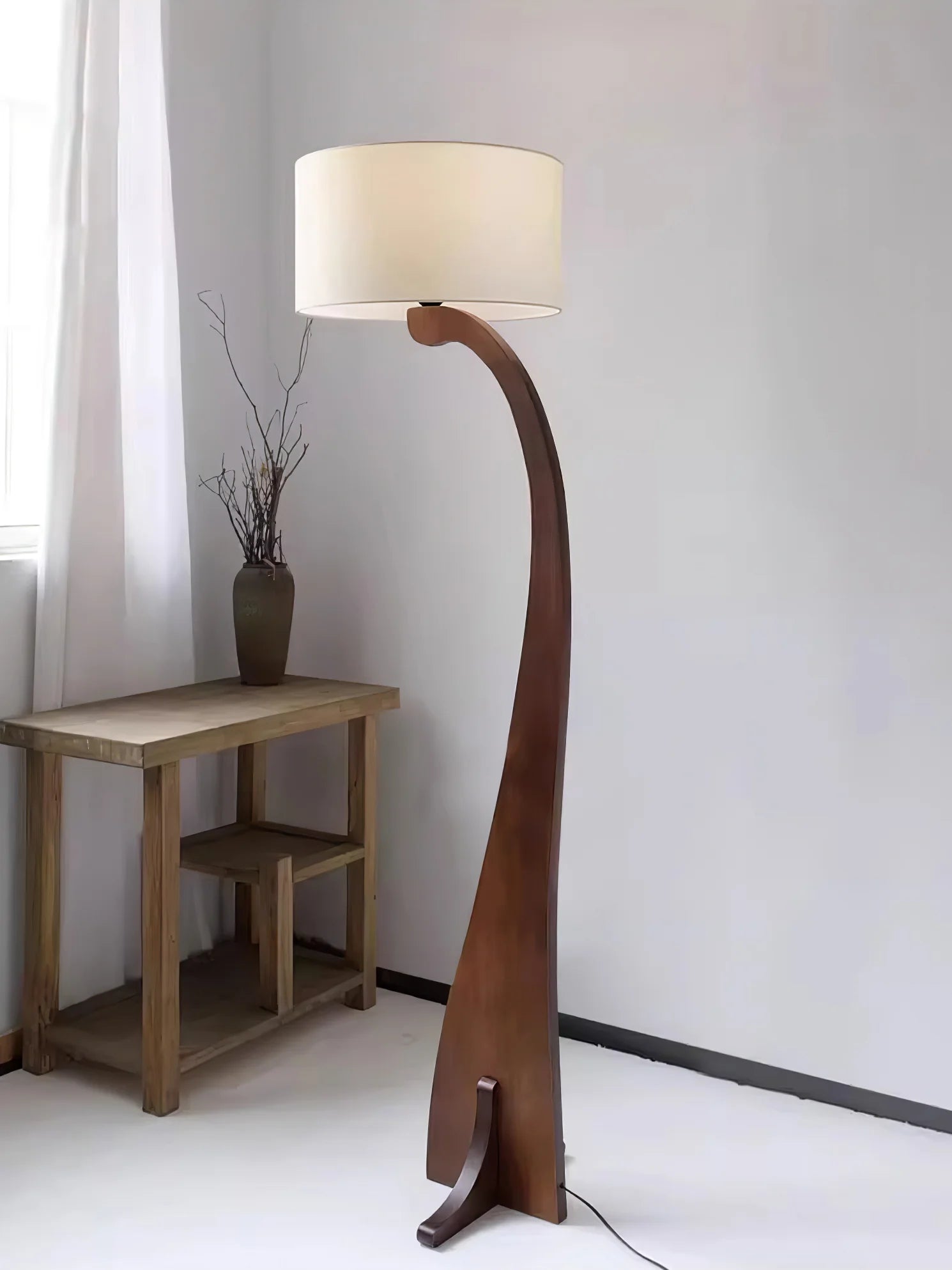 Bow Wood Floor Lamp 32