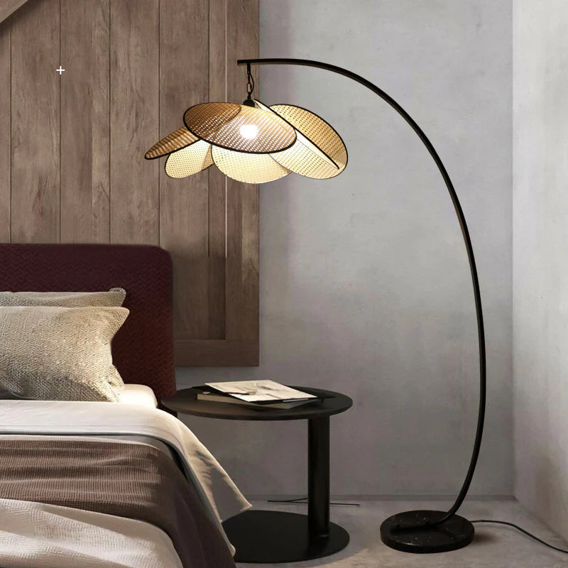 Braided_Petal_Floor_Lamp_2