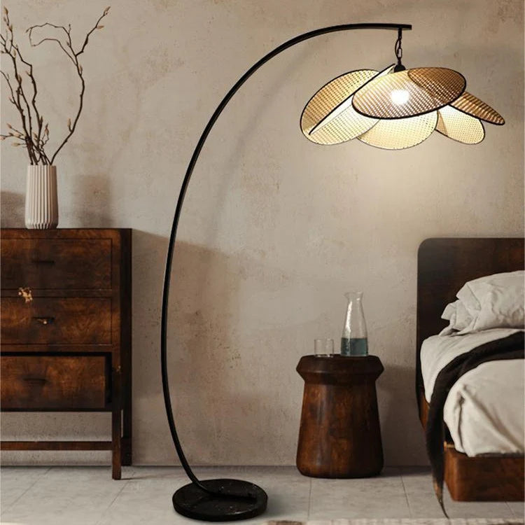 Braided_Petal_Floor_Lamp_6