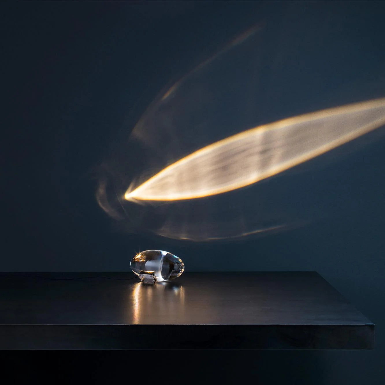 Bullet_Projection_Desk_Lamp-33