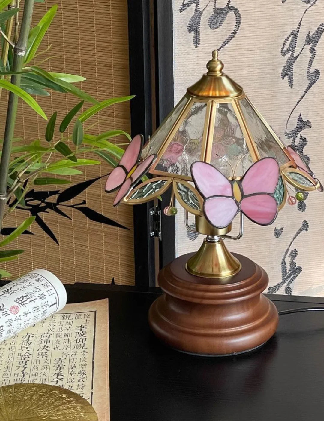 Butterfly_Glass_Table_Lamp_8