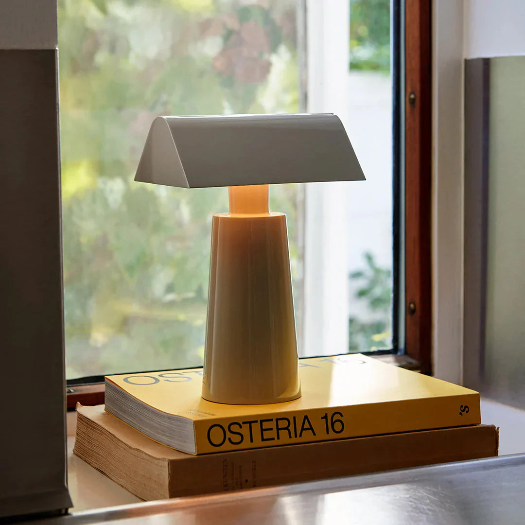 Caret_Portable_Table_Lamp_2