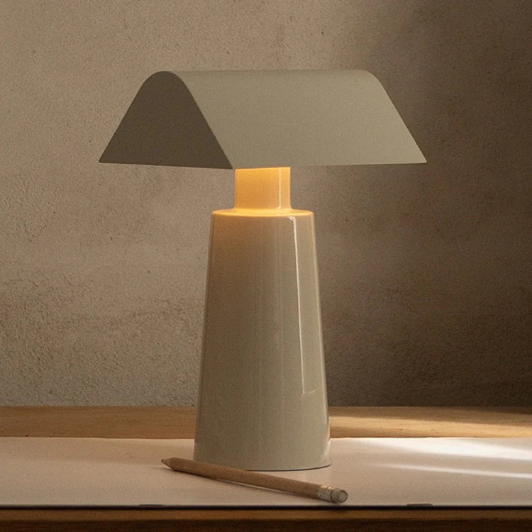 Caret_Portable_Table_Lamp_5