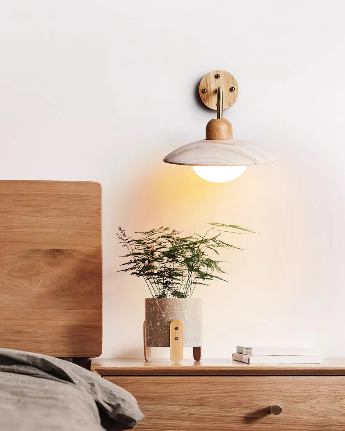 Carolia_Wall_Lamp_10