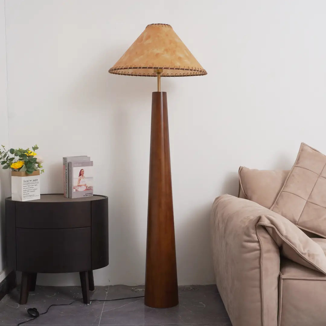 Cassisi_Floor_Lamp_A_4