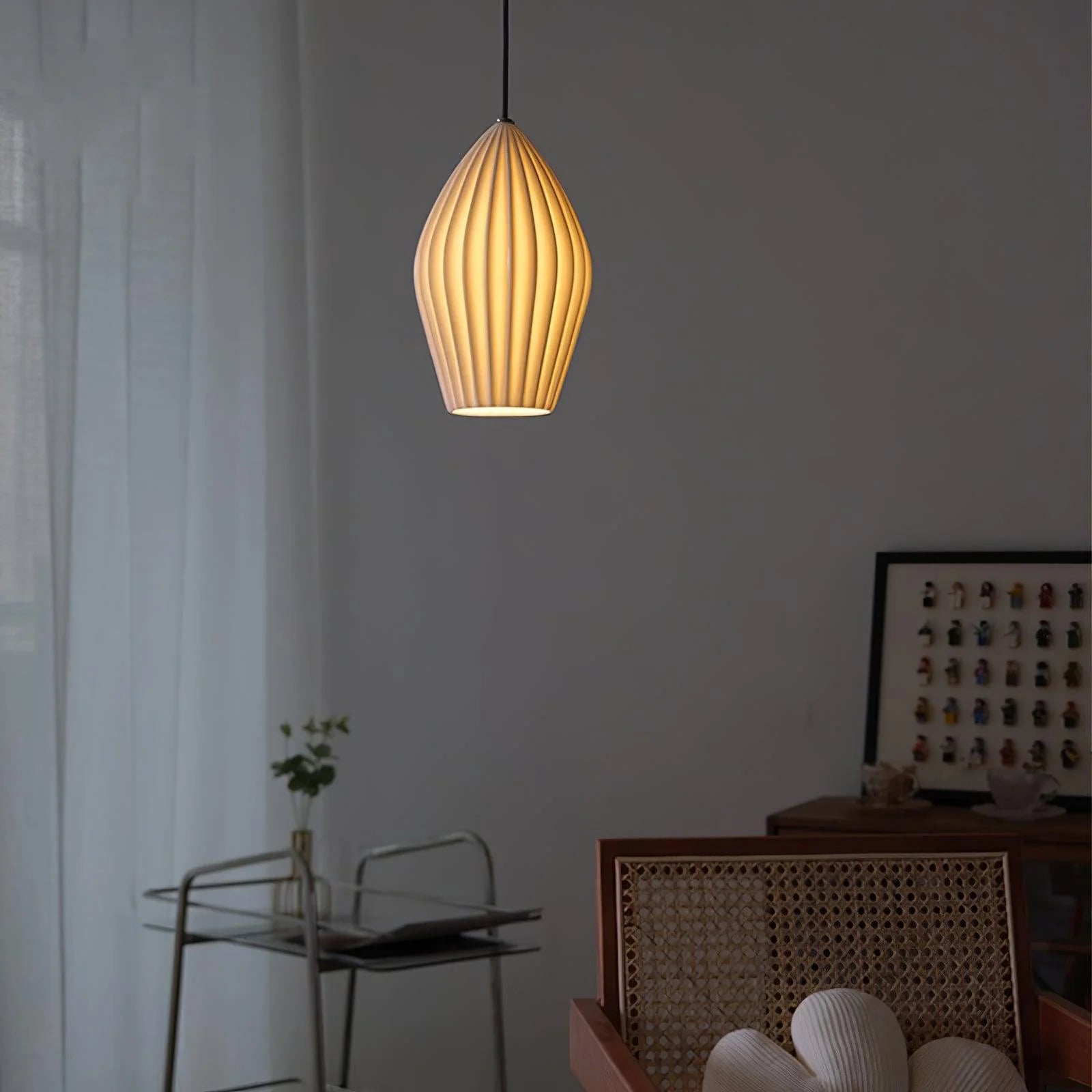 Ceramic_Ribbed_Pendant_Light_7