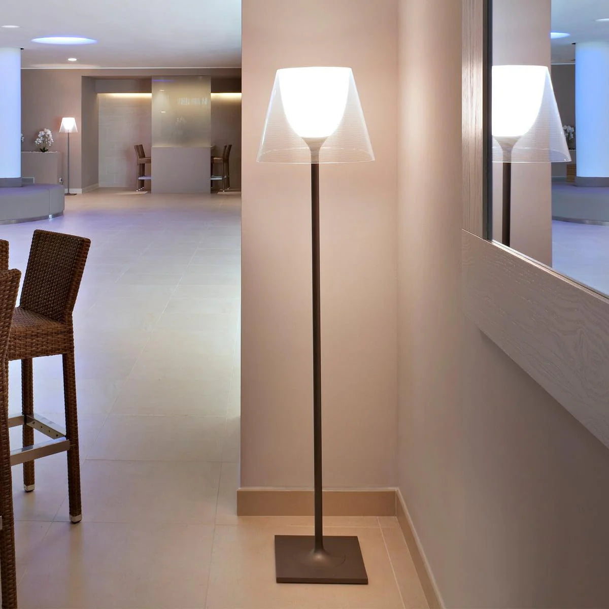 Chrome_Prism_Floor_Lamp_3