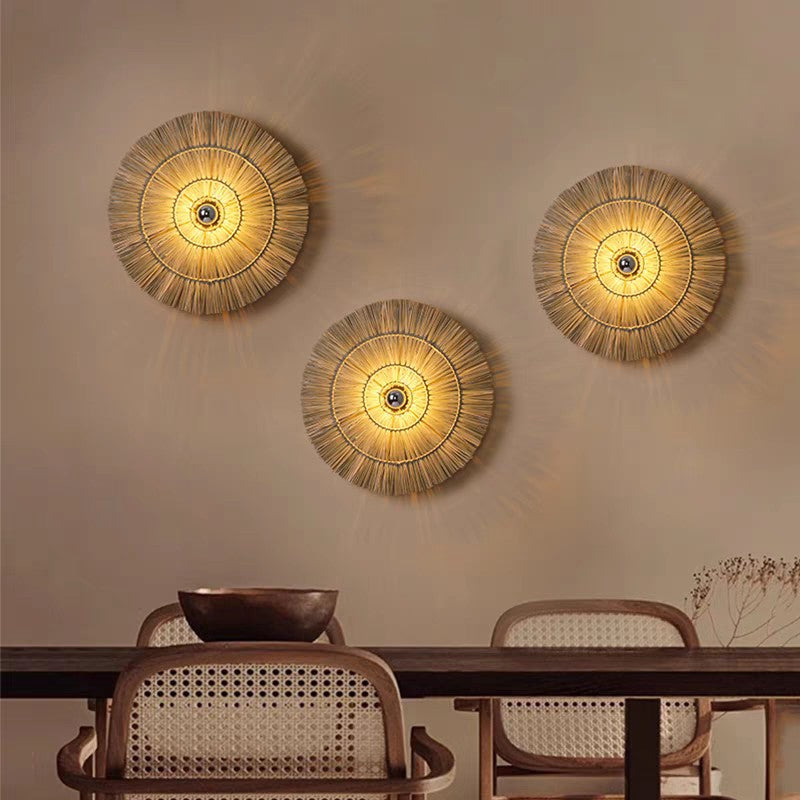 Circular_Straw_Wall_Lamp_2