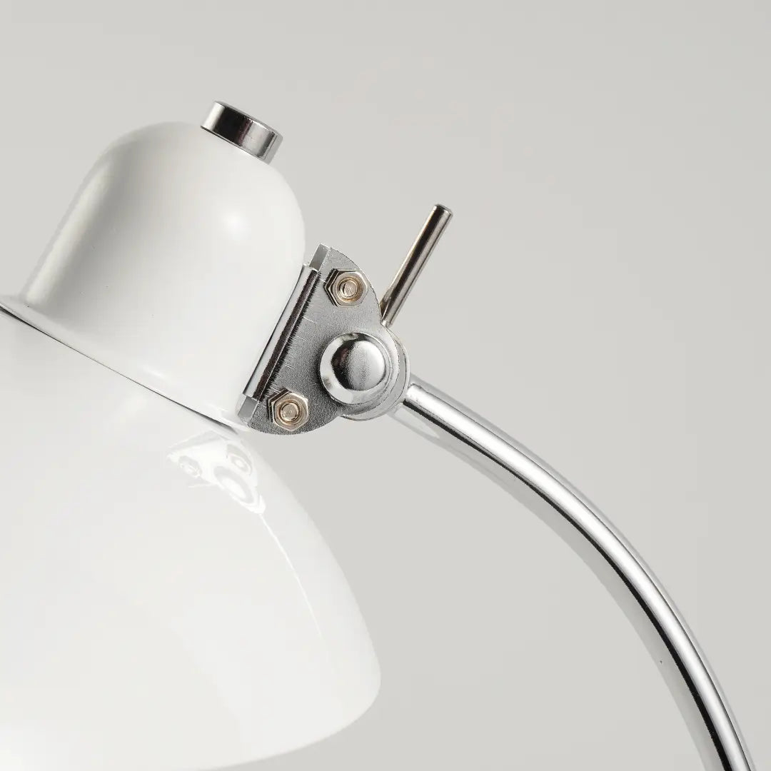 Classic_Kaiser_Table_Lamp_B_3