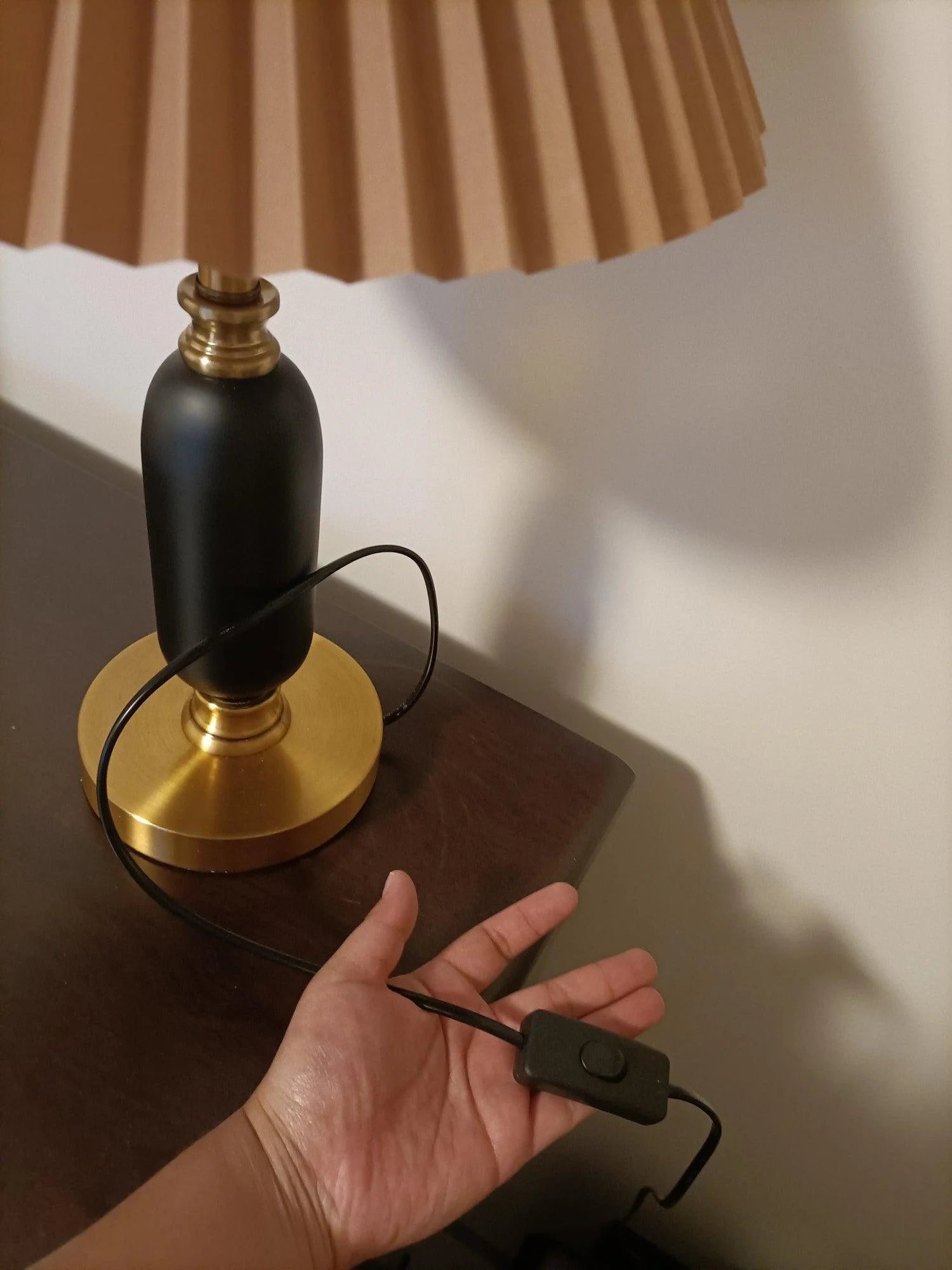 Classic Pleated Table Lamp 11