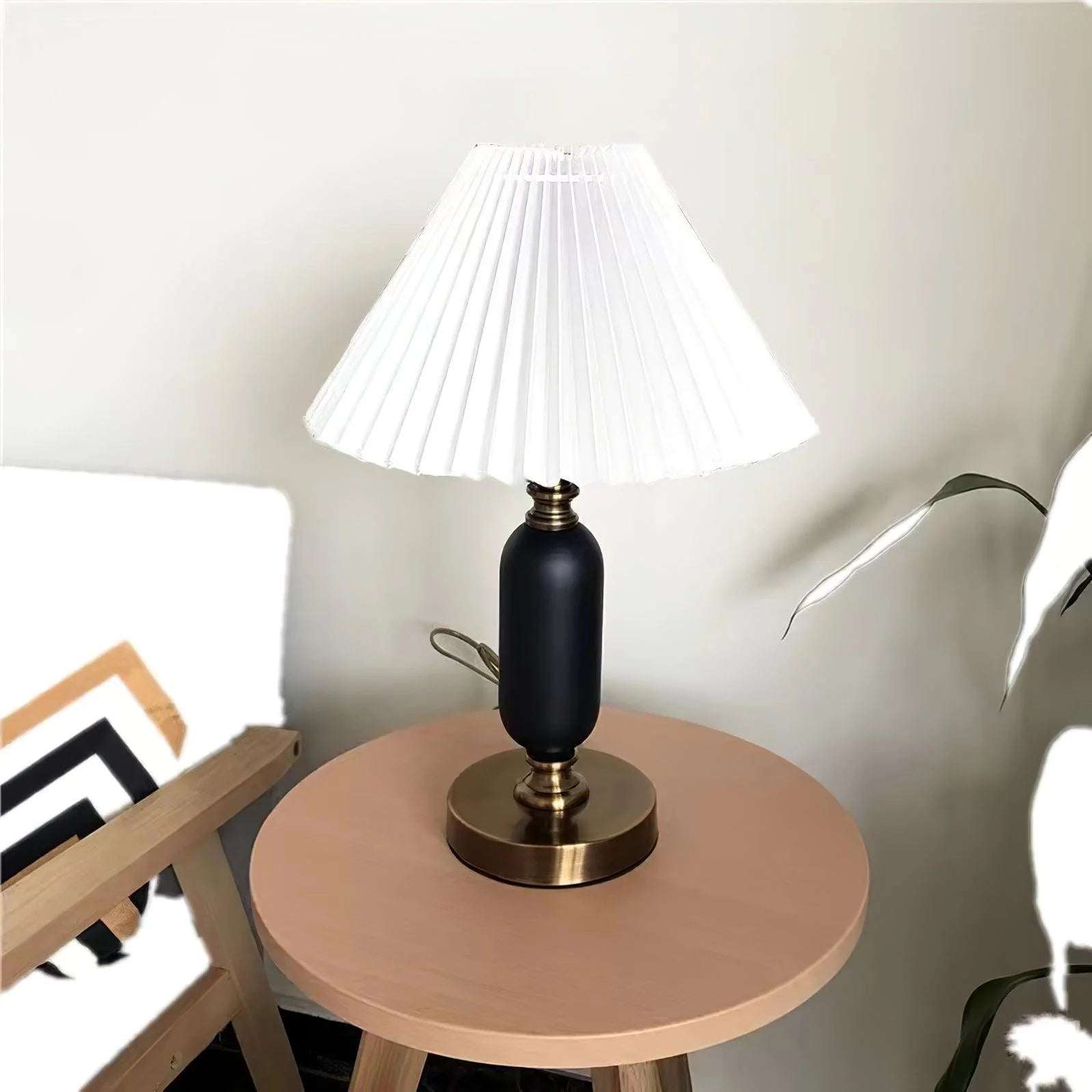 Classic Pleated Table Lamp 20