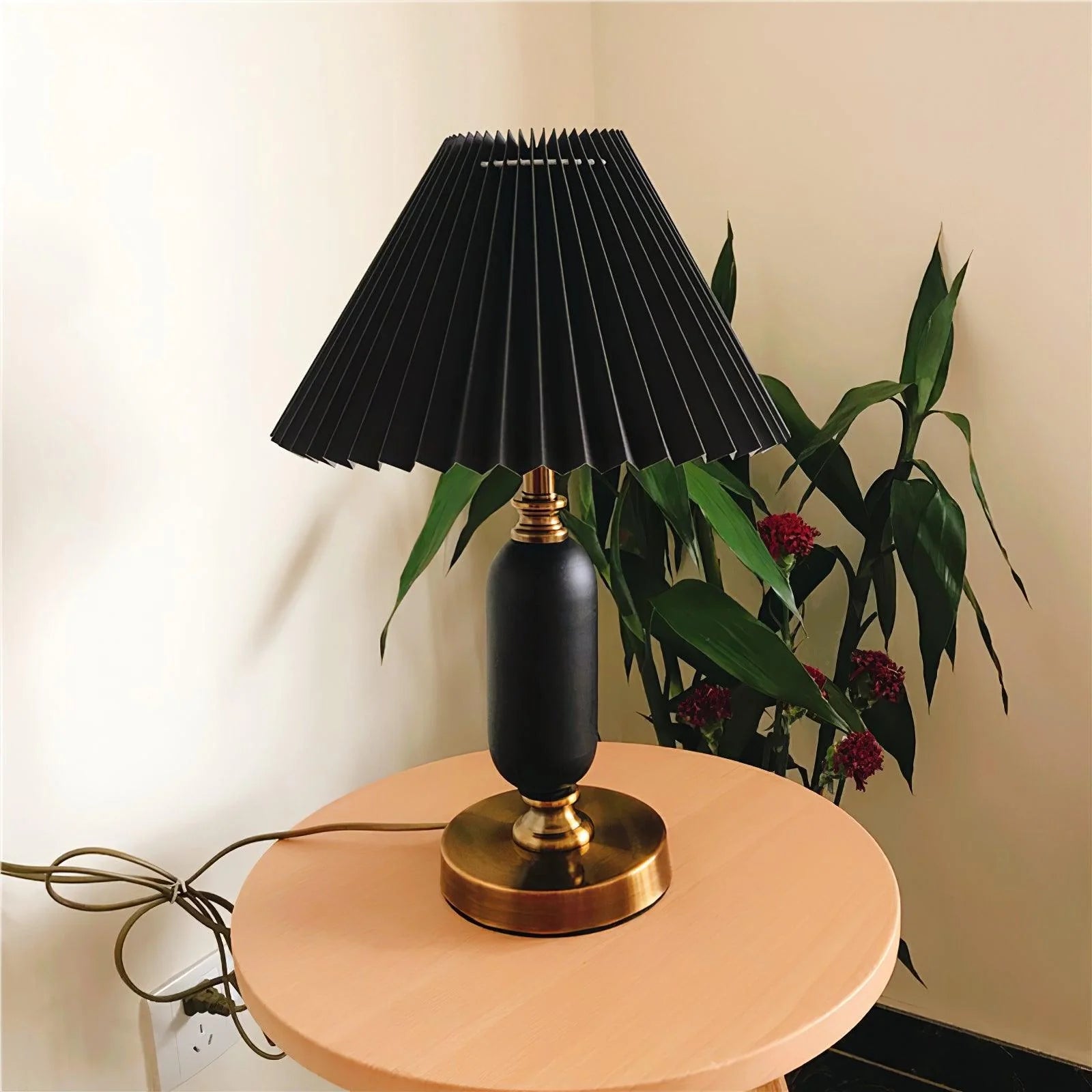 Classic Pleated Table Lamp 4