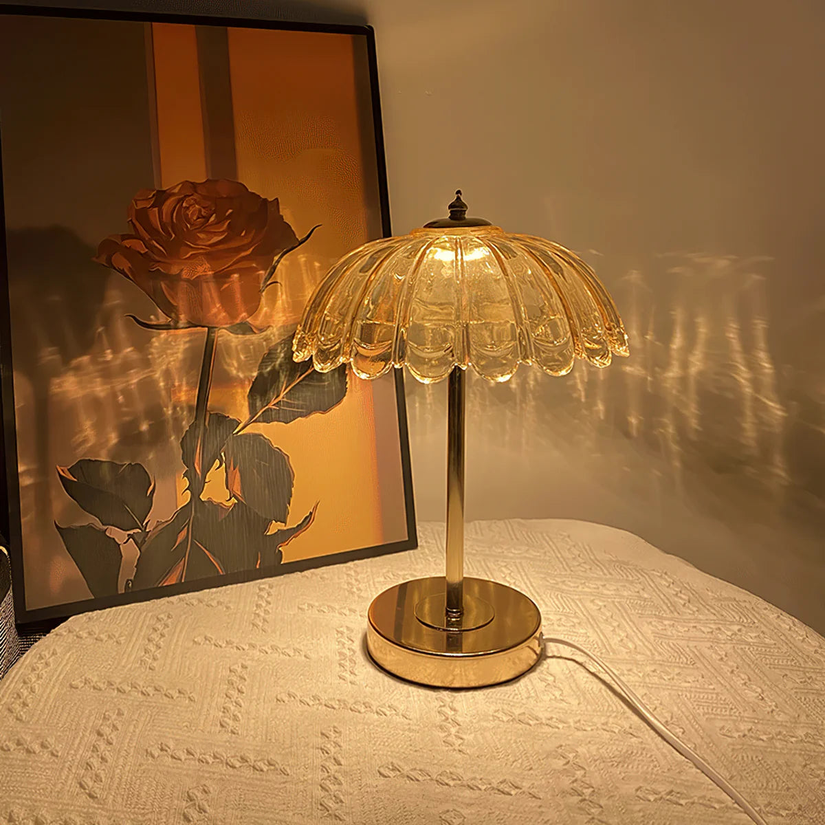 Clear_Lotus_Table_Lamp_13