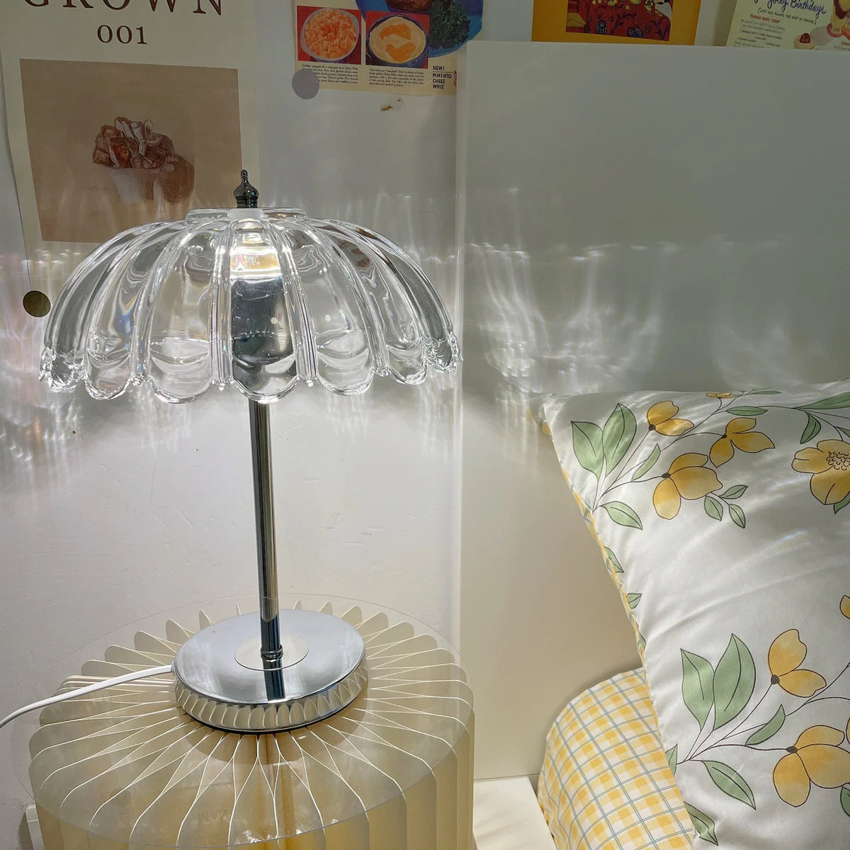 Clear_Lotus_Table_Lamp_18