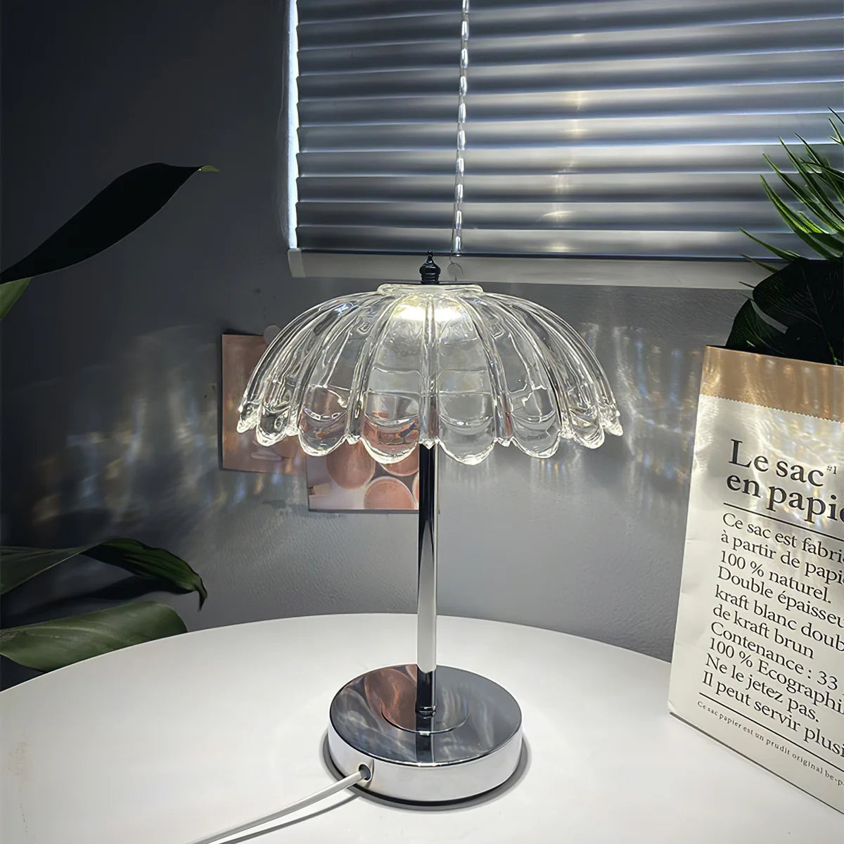 Clear_Lotus_Table_Lamp_23