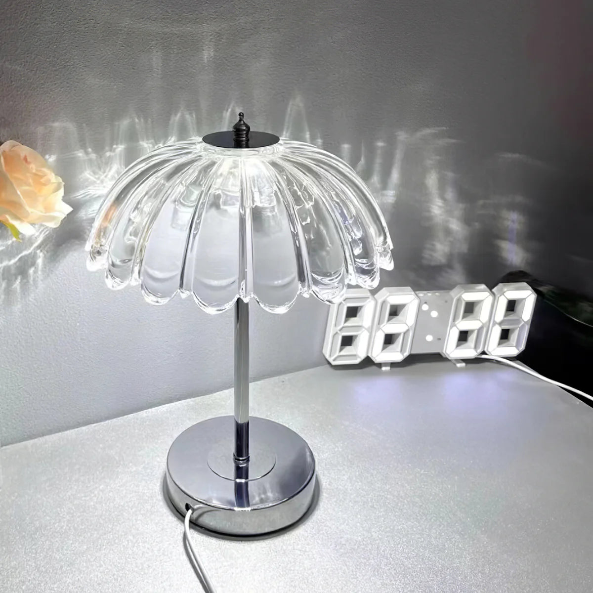 Clear_Lotus_Table_Lamp_3