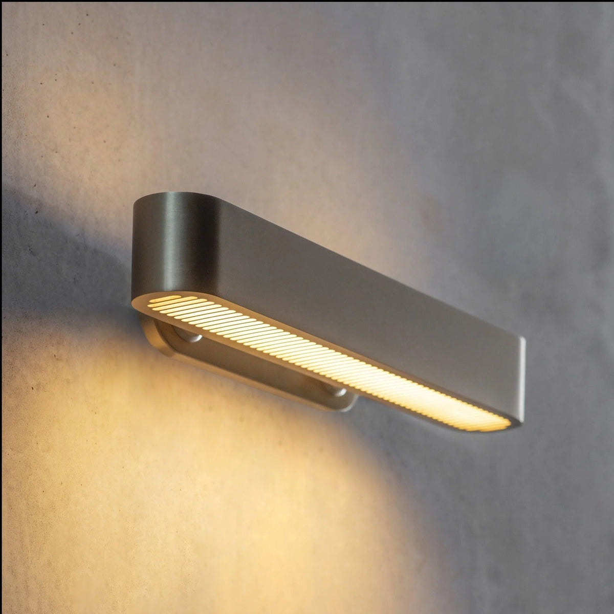 Colt_Brass_Wall_Light_17