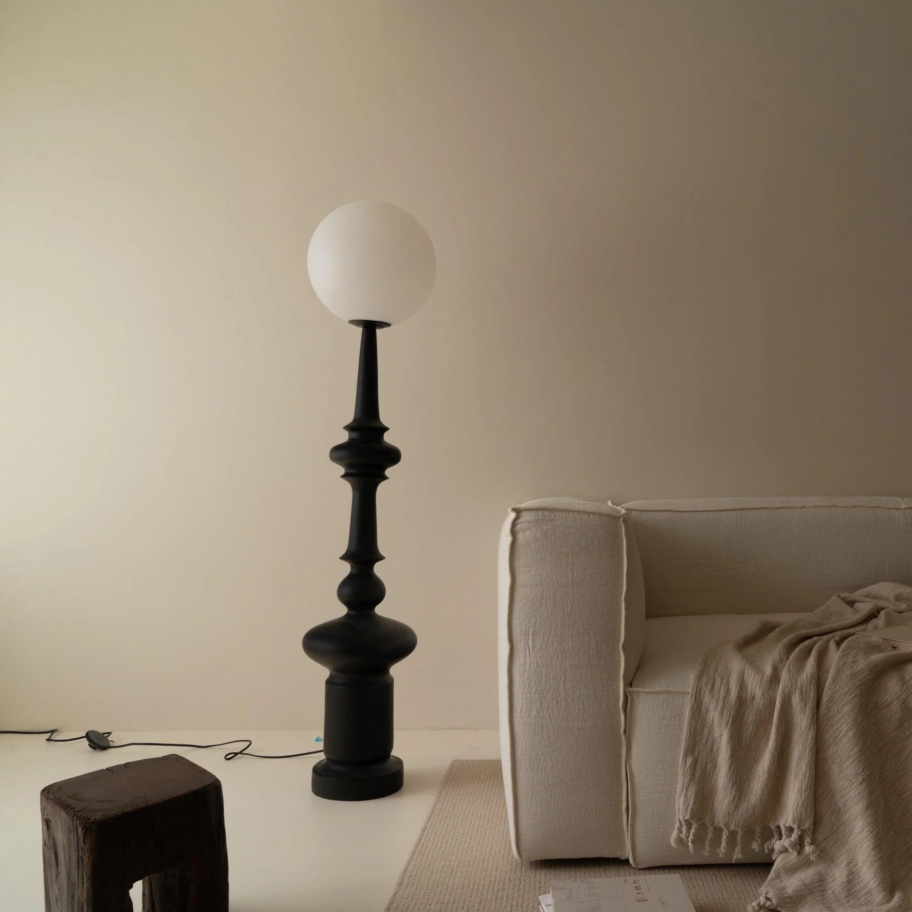 Constance Spherical Floor Lamp 30