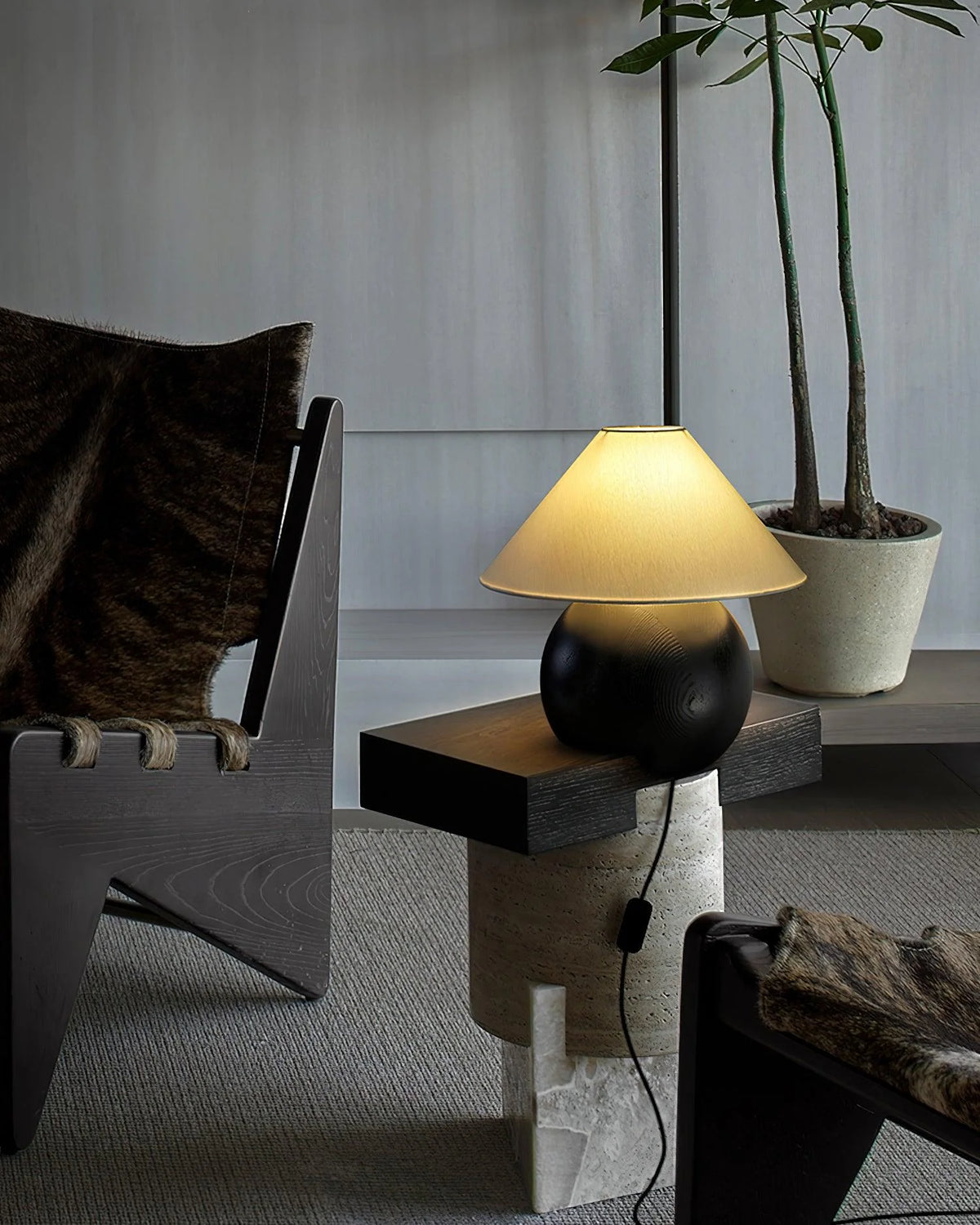 Corner Log Table Lamp 12