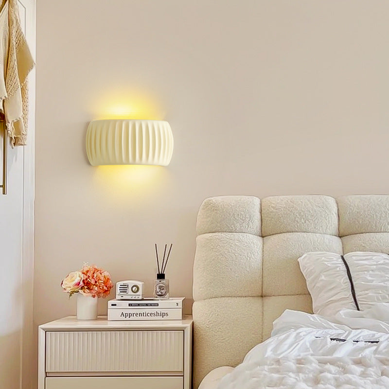 Cream_Pleated_Wall_Lamp_10