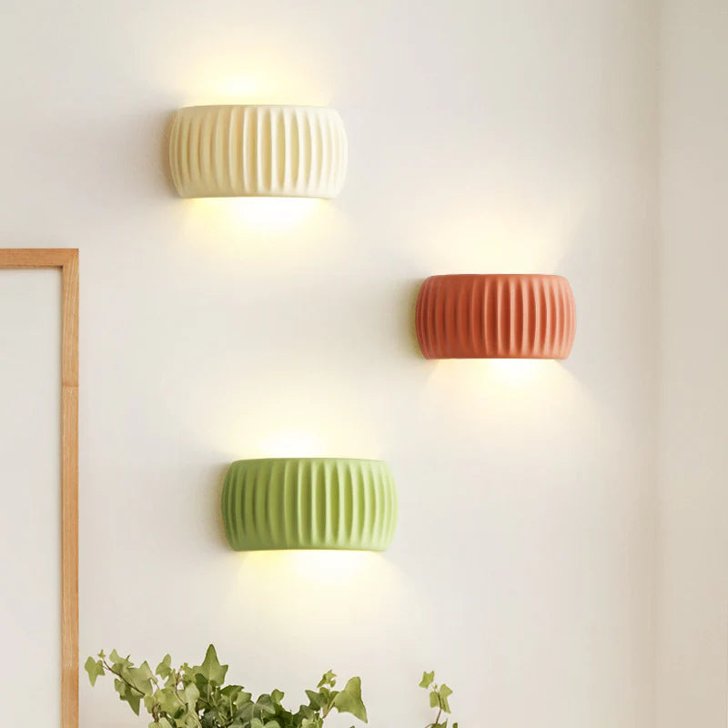 Cream_Pleated_Wall_Lamp_11