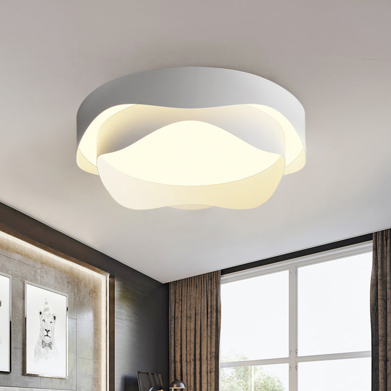 Sophisticated Cream Rose Ceiling Fixture – Perfect for Boutiques and Cafes