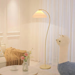 Crescini_Pleated_Floor_Lamp_12