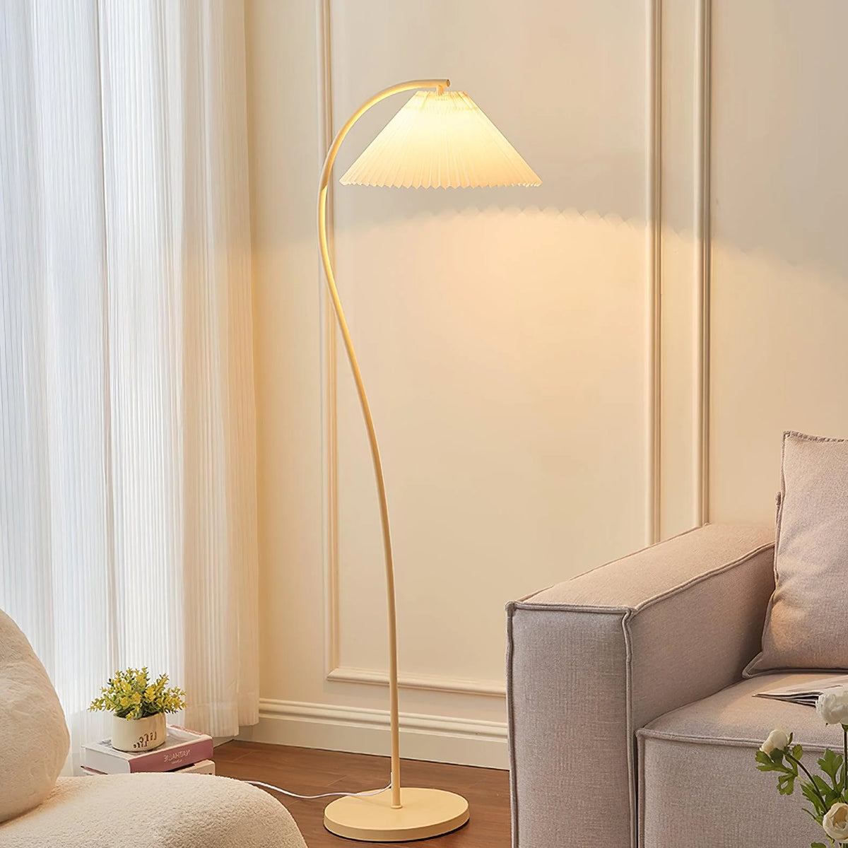 Crescini_Pleated_Floor_Lamp_3