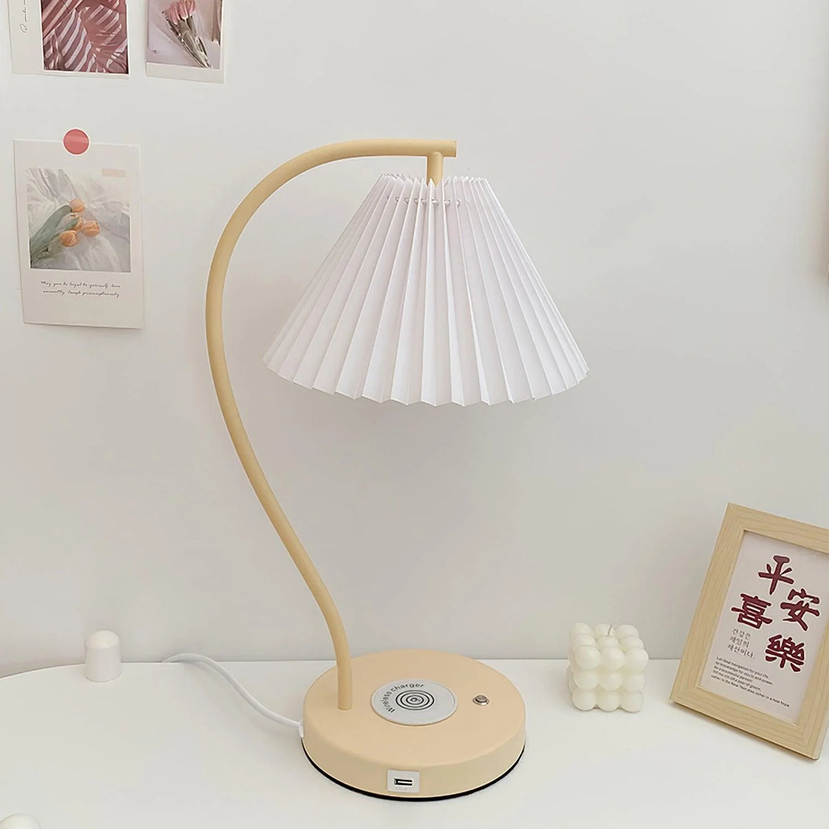 Crescini_Pleated_Table_Lamp_10