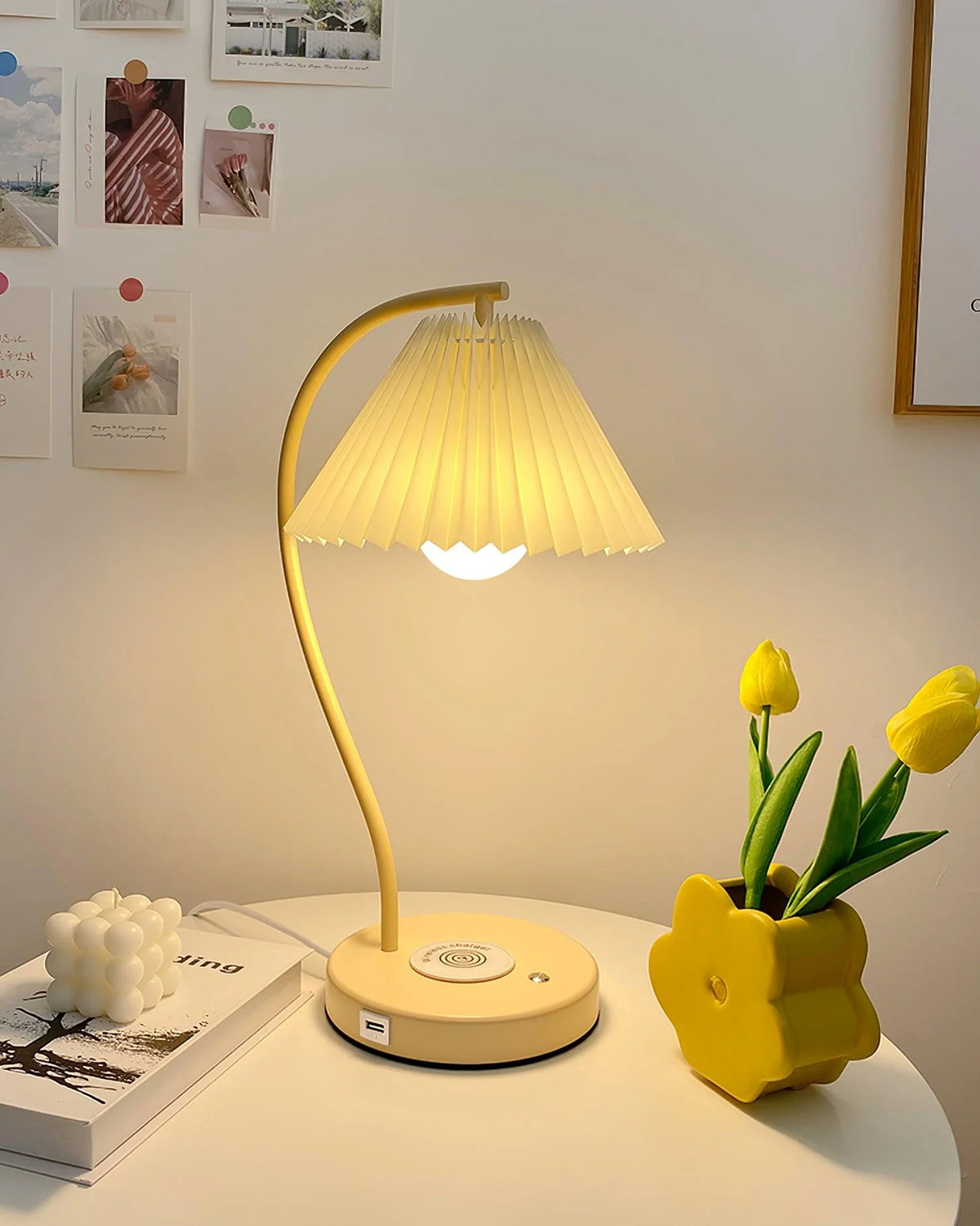 Crescini_Pleated_Table_Lamp_6