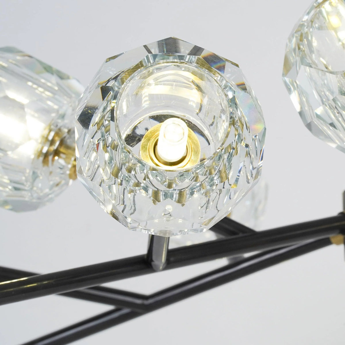 Crystal_Ball_Round_Cluster_Chandelier_48