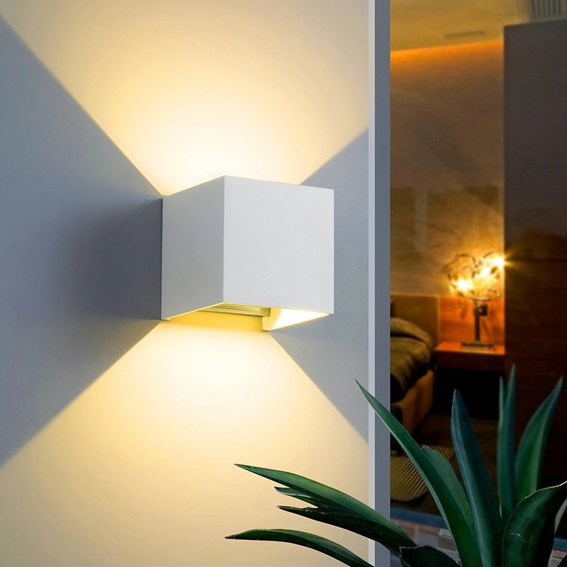 Cube Outdoor Wall Lamp 2