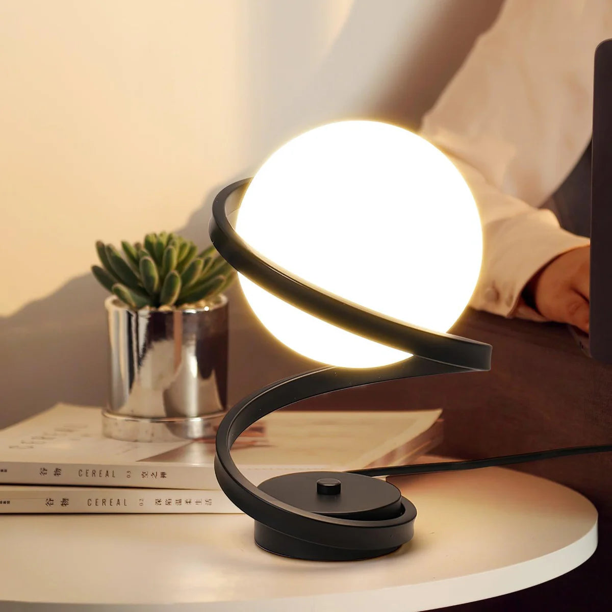 Curve_Table_Lamp_16