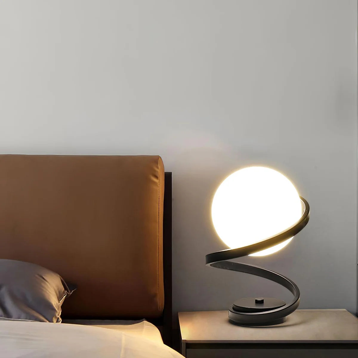 Curve_Table_Lamp_4