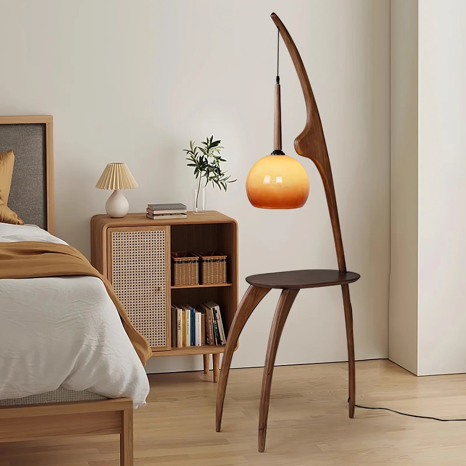 Curved_Mantis_Floor_Lamp_14