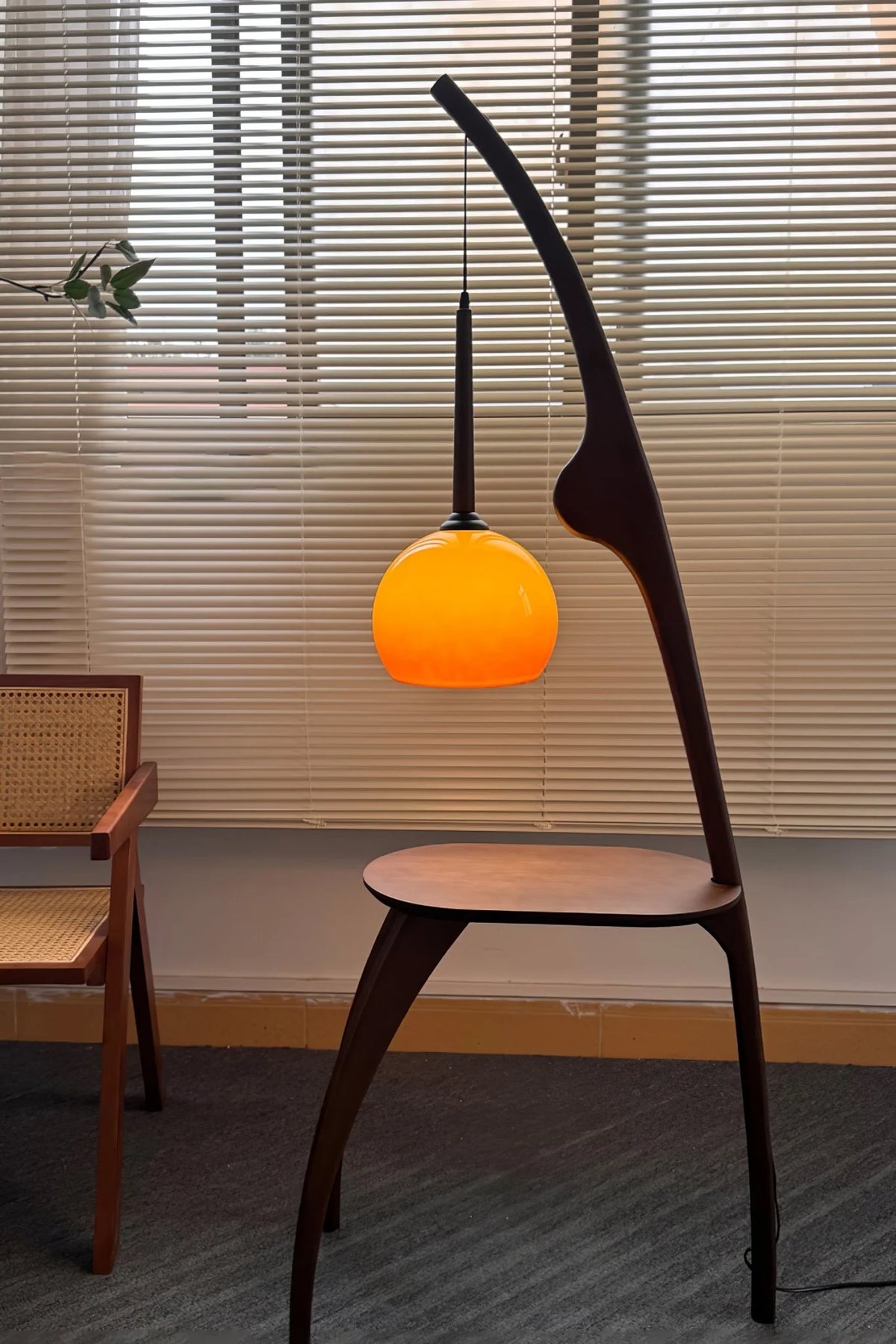 Curved_Mantis_Floor_Lamp_8