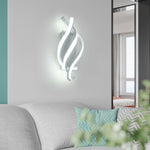 Curved_Spiral_Wall_Lamp_4