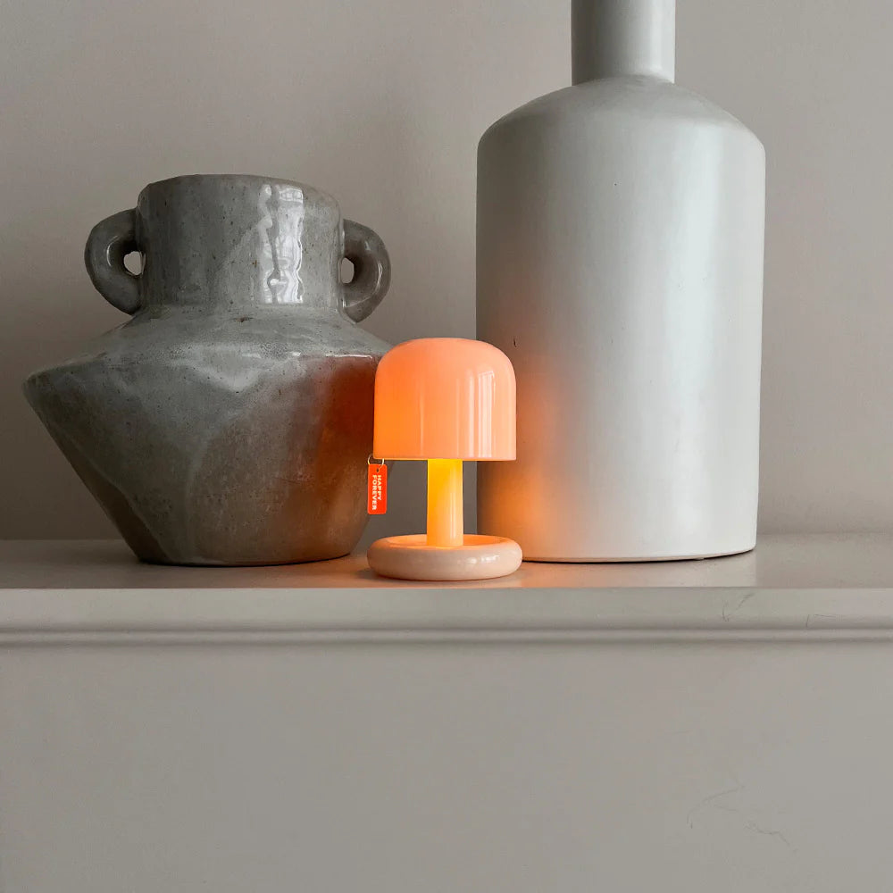 DoLa_Cream_Table_Lamp_8