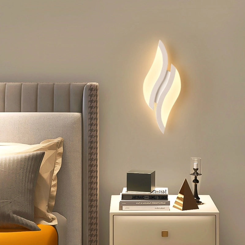 Double-Tail Wall Lamp 1