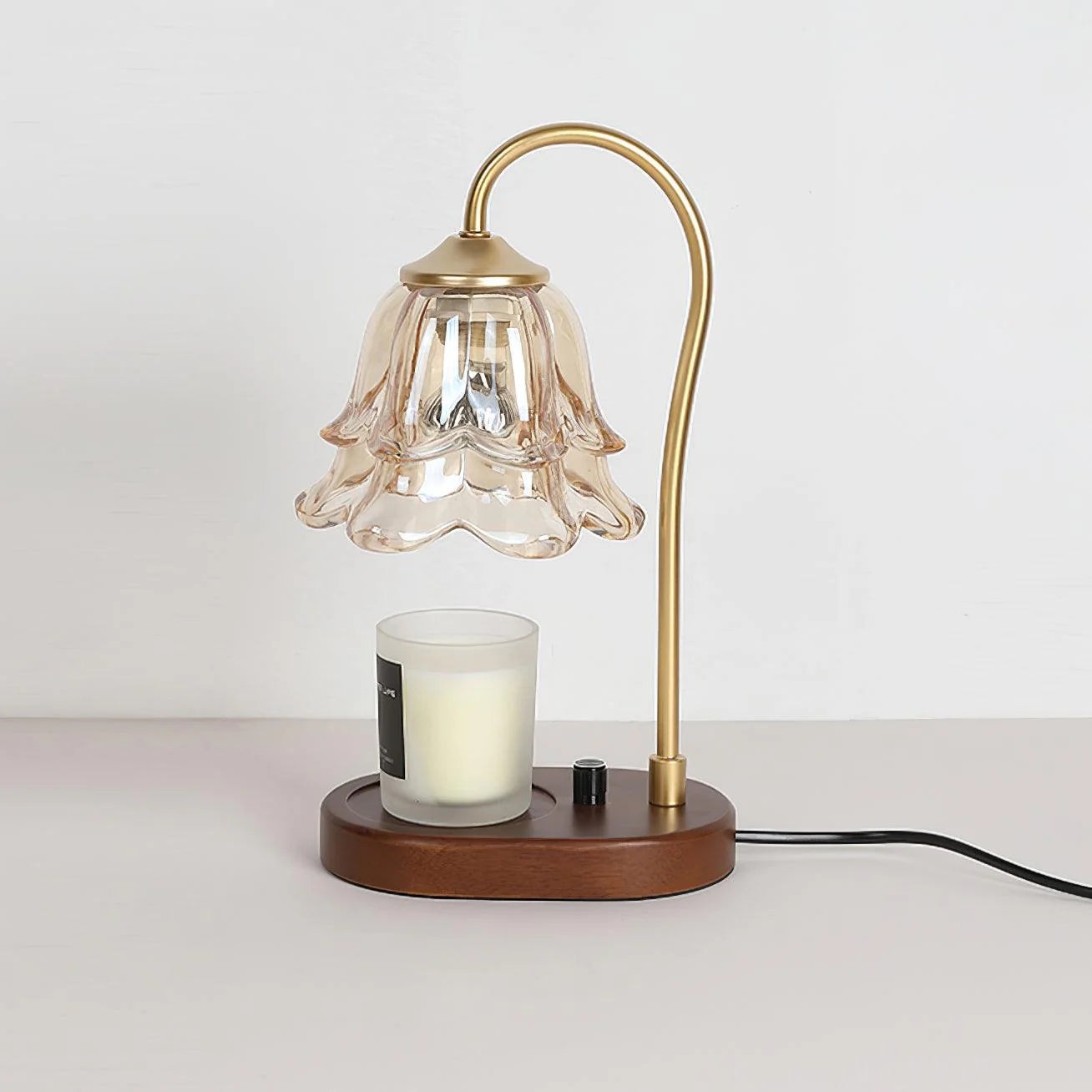 Double Petal Table Lamp 9